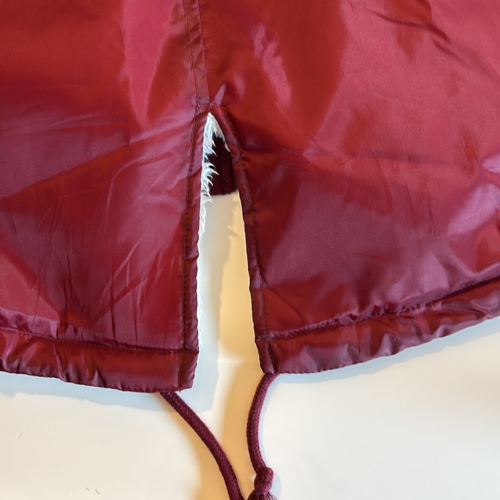 Men’s/women’s Champion Burgundy coat sz Small - Picture 9 of 10